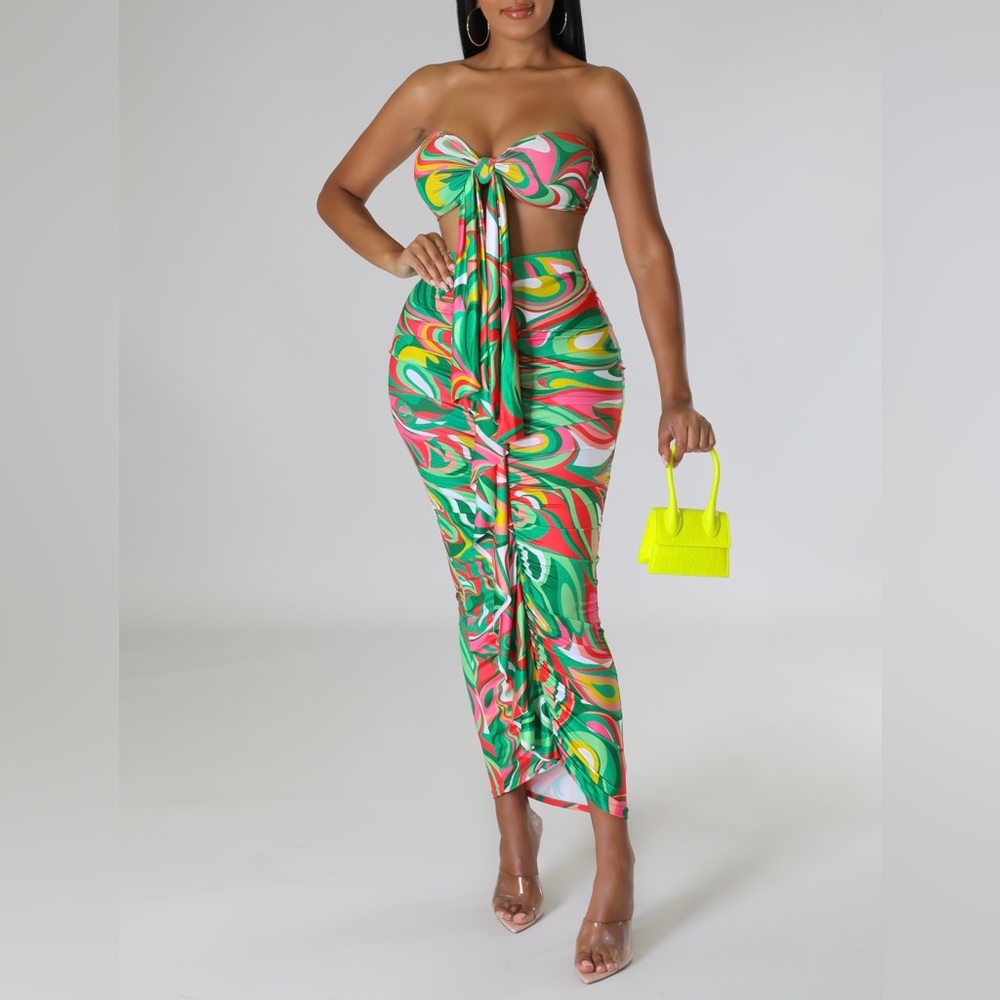 NWT Hawaiian Skirt Set